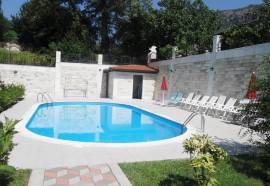 Apartments Maini