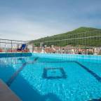 Туры в Будву, Черногорию, в отели 4*, для 2 взрослых, июнь, от OneTouch&Travel 2024 - Hotel Twelve