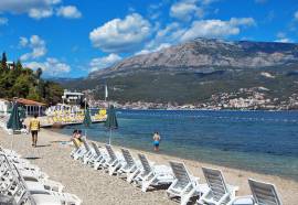 Riviera Resort Hotel