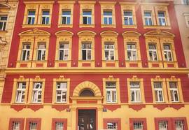 Churchill Apartments