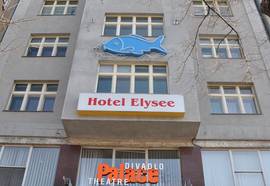 Elysee Hotel