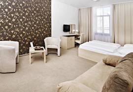 Cyro Hotel
