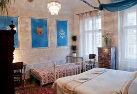Old Time Hotel