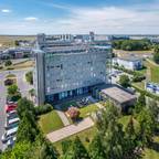 Туры в Чехию в отели 4* для 2 взрослых на 10 дней 2027 - Holiday Inn Prague Airport