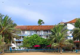 Topaz Beach Hotel