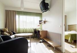 Go Hotel Shnelli
