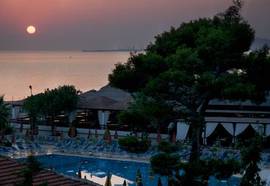 Tropikal Resort