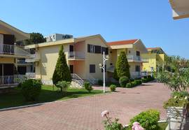 Kolaveri Resort