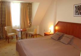 Legends Business Hotel