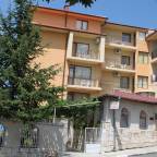 Туры в Болгарию для 2 взрослых от Интурист на июнь 2026 - Chris Hotel