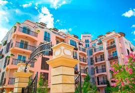 Romance Marine Apartcomplex