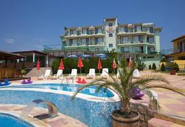 Yalta Hotel