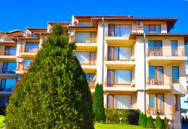La Playa Apartments