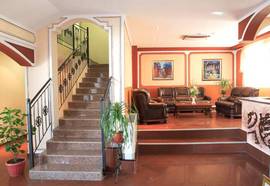 Alafrangite Hotel