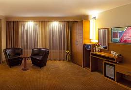 Landmark Creek Hotel