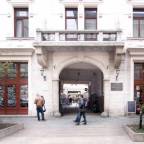 Туры в Венгрию в лучшие отели для 2 взрослых на майские праздники 2026 - Gozsdu Court Aparthotel