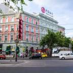 Горящие туры в Будапешт Венгрию для 2 взрослых от ICS Travel Group на февраль 2026 - Avenue Hostel