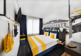D8 Hotel