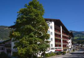 Q! Hotel Maria Theresia