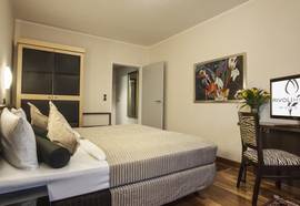 Rivoli Hotel
