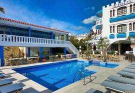 Folia Apartments