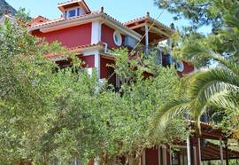 Belvedere Hotel & Luxury Suites