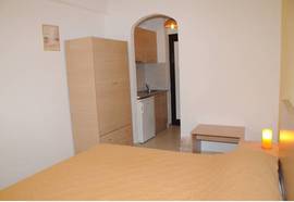 Manolis Apartments