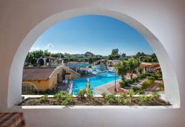 Blue Lagoon Holiday Apartments