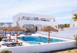 Nikos Hotel