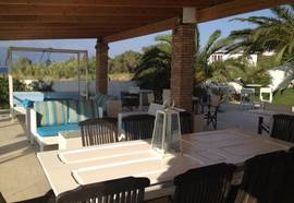 Rodini Beach Hotel & Apartments