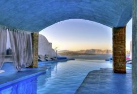 Astarte Suites