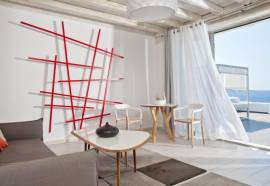 Kouros Hotel & Suites