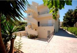 Enorme Armonia Beach