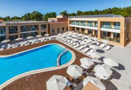 White Olive Elite Laganas