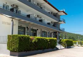 Calma Beach Hotel