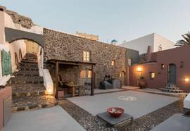 Pyrgos 1870, A restored Winery