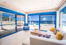 Villa Cyan