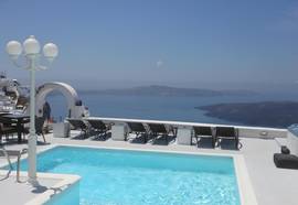 Nomikos Villas