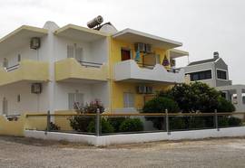 Yiannis Apartments & Studios