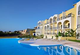 Miraluna Garden Hotel
