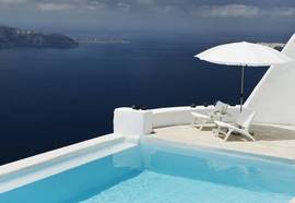 Astra Apartments & Suites