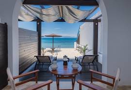 Galini Beach Studios, Mesongi
