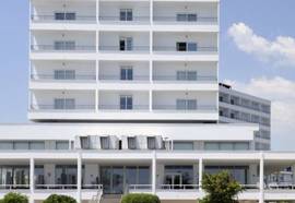 Lucy Hotel