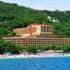 Для молодоженов туры в Грецию, в лучшие отели, все включено, для 2 взрослых, на 7 дней, июль, от OneTouch&Travel 2024 - Atlantica Nissaki Beach