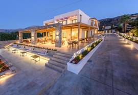 AneSea Hotel
