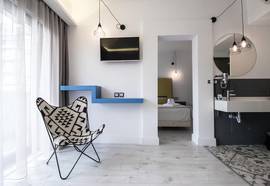 Blue Bottle Boutique Hotel