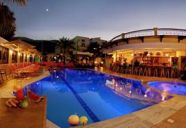 Bella Elena Apartments