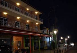 KOUROS HOTEL & SUITES