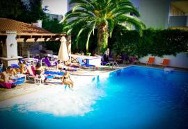 Green Hill Hotel