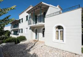 Balaris Apartments